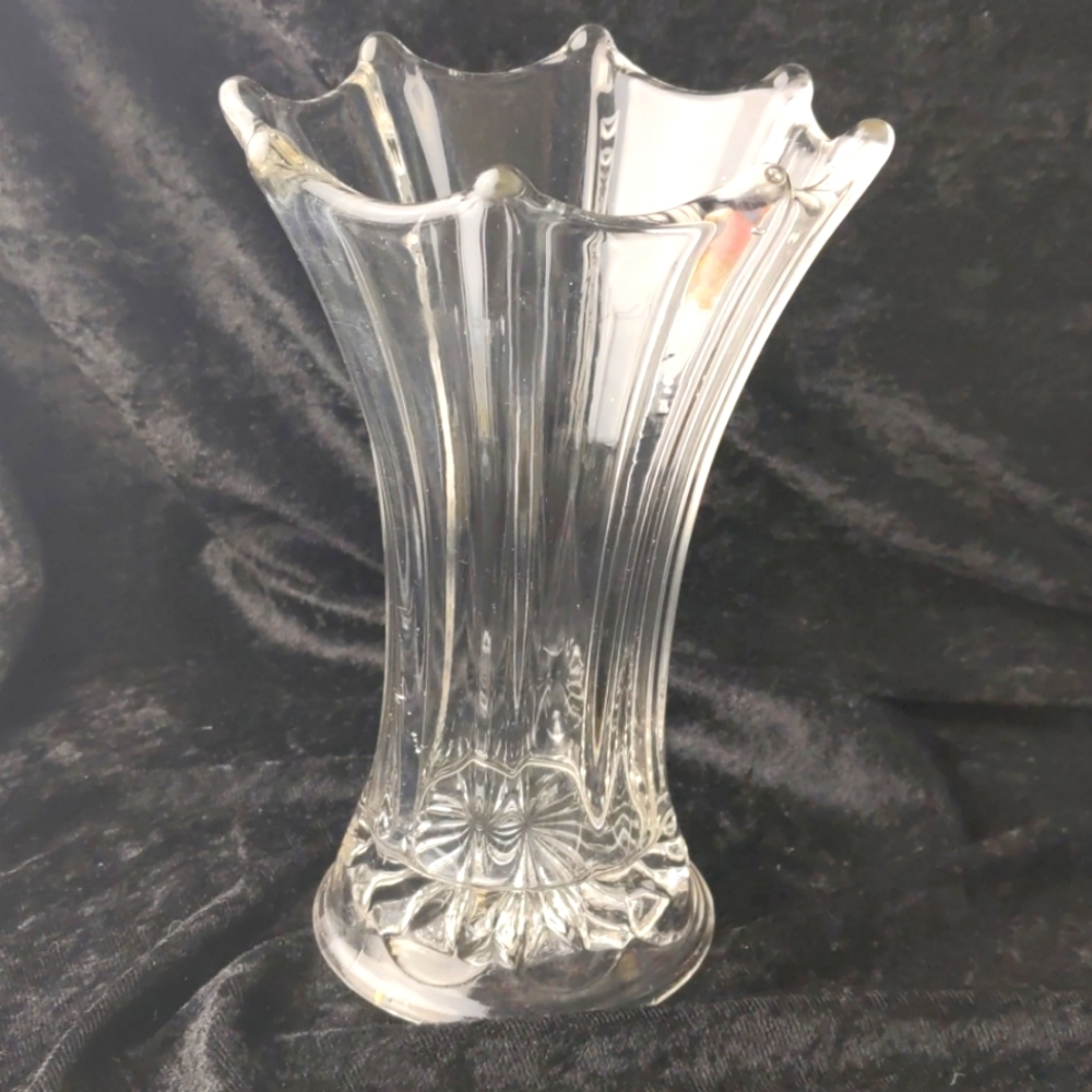 Vintage MCM swung vase